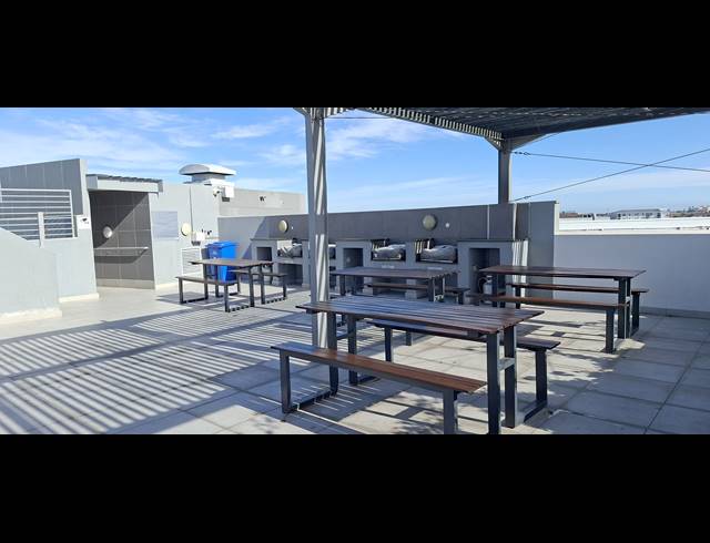 2 bed property to rent in OBSERVATORY